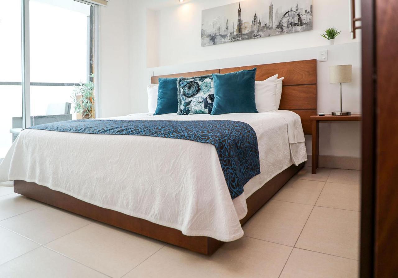 אגואסקליינטס Zimmer Suites מראה חיצוני תמונה