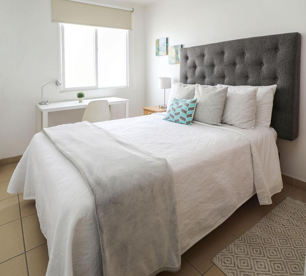 אגואסקליינטס Zimmer Suites מראה חיצוני תמונה