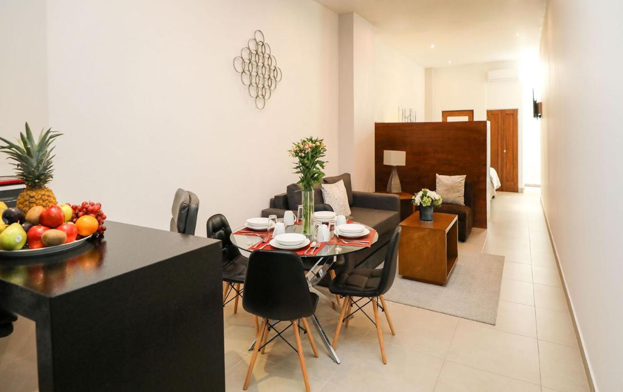 אגואסקליינטס Zimmer Suites מראה חיצוני תמונה