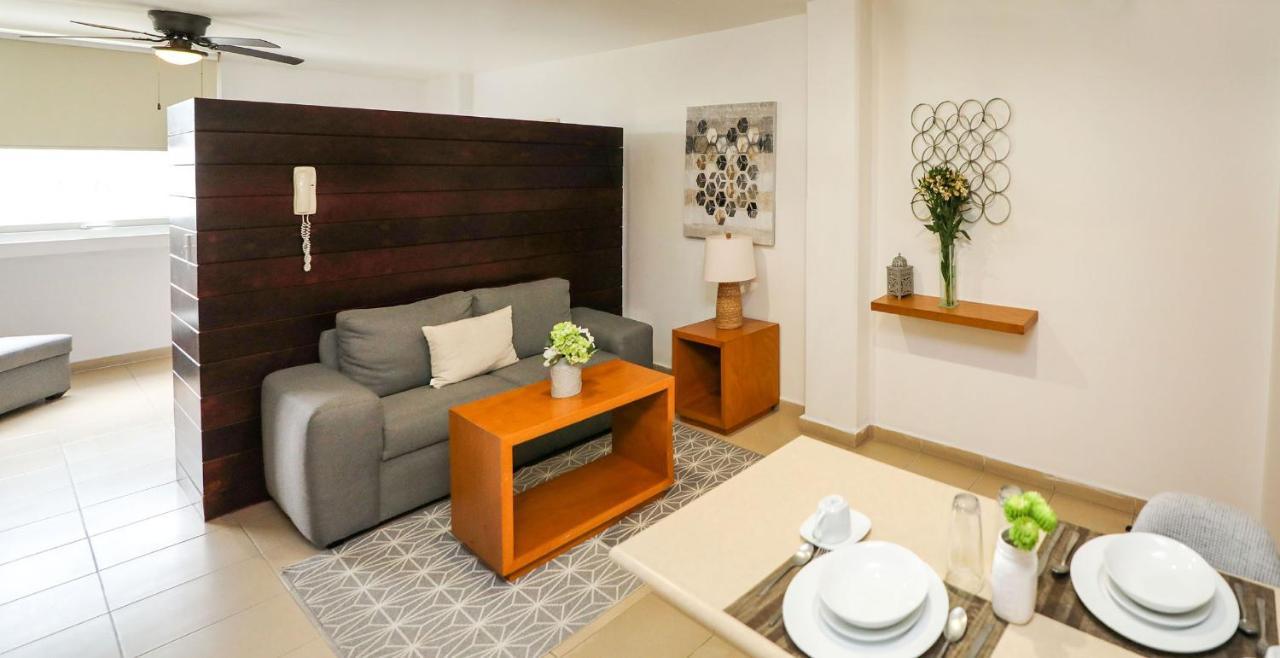 אגואסקליינטס Zimmer Suites מראה חיצוני תמונה